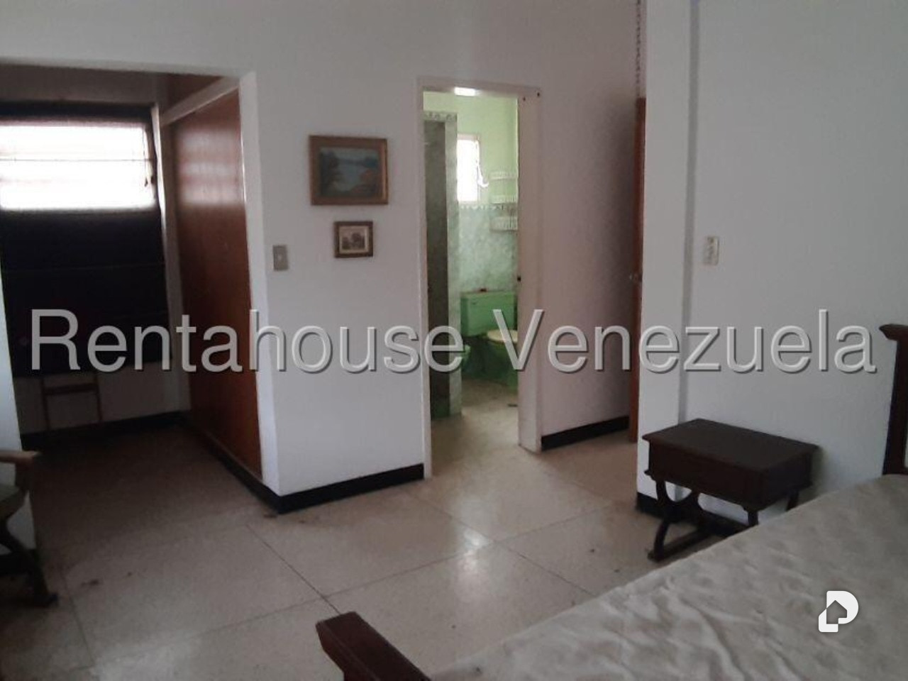 Casa en Santa Sofía, Caracas – 16