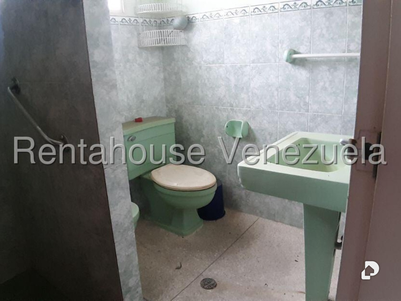 Casa en Santa Sofía, Caracas – 17