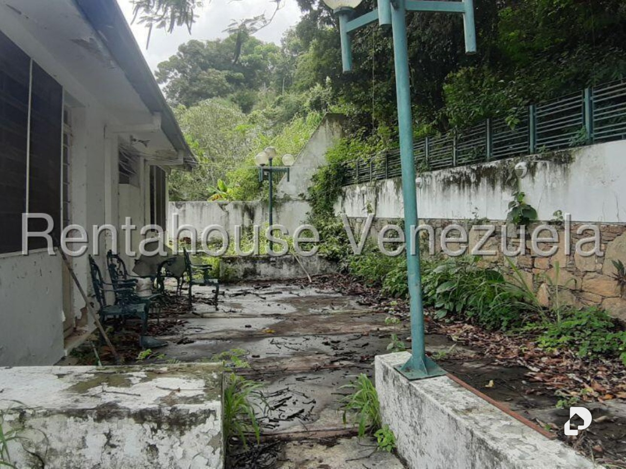 Casa en Santa Sofía, Caracas – 29