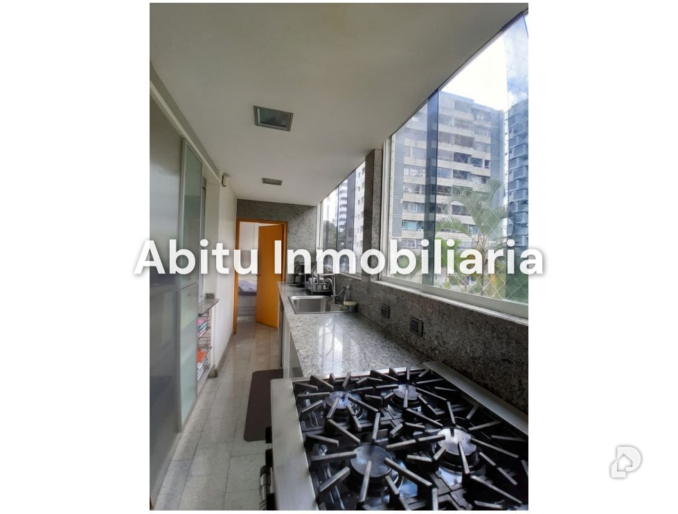 Apartamento en Los Palos Grandes, Caracas – 5
