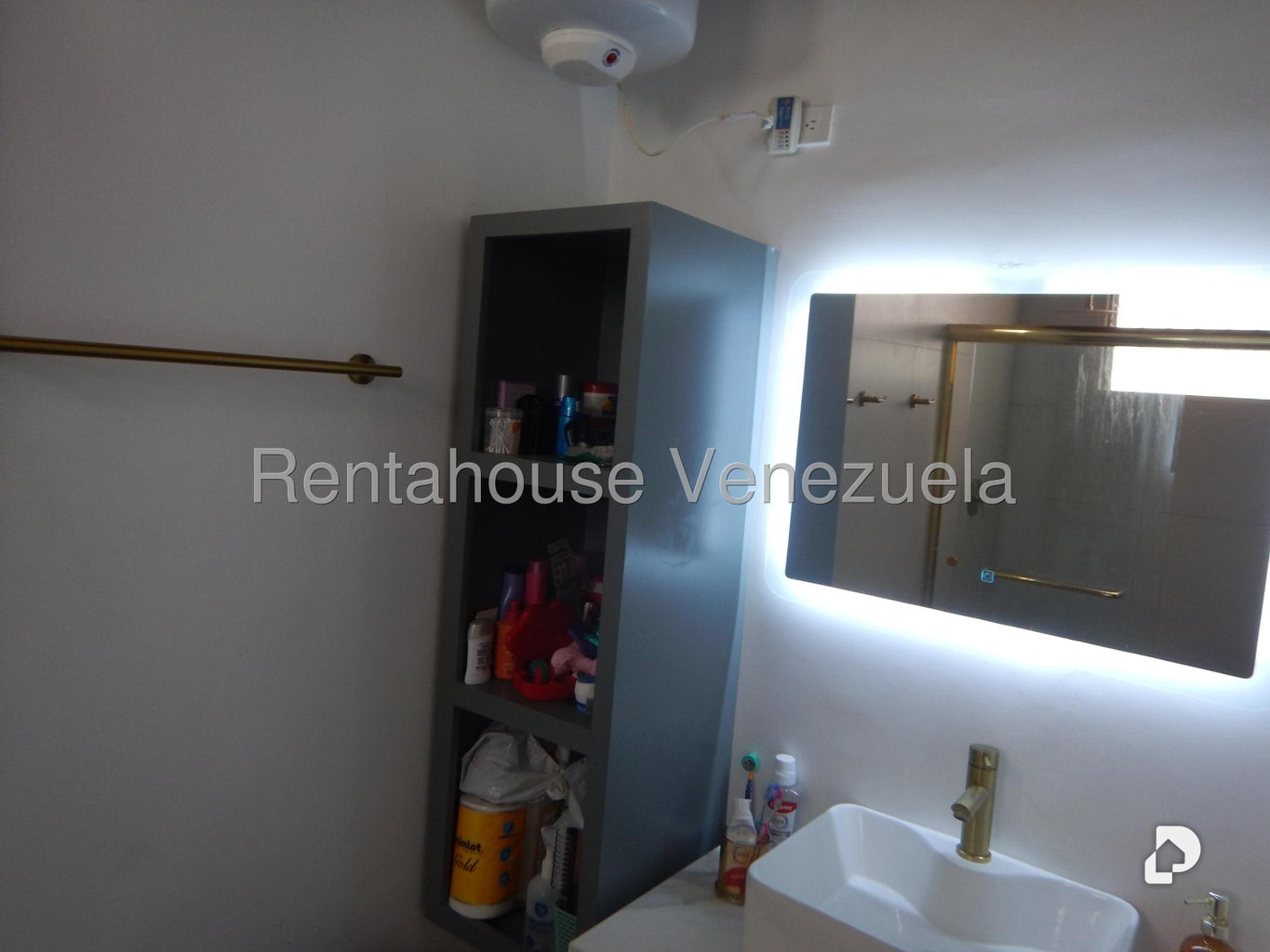 Casa en La Boyera, Caracas – 25