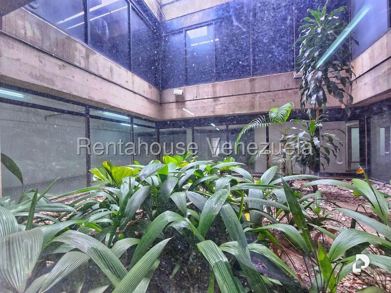 Oficina en El Rosal, Caracas