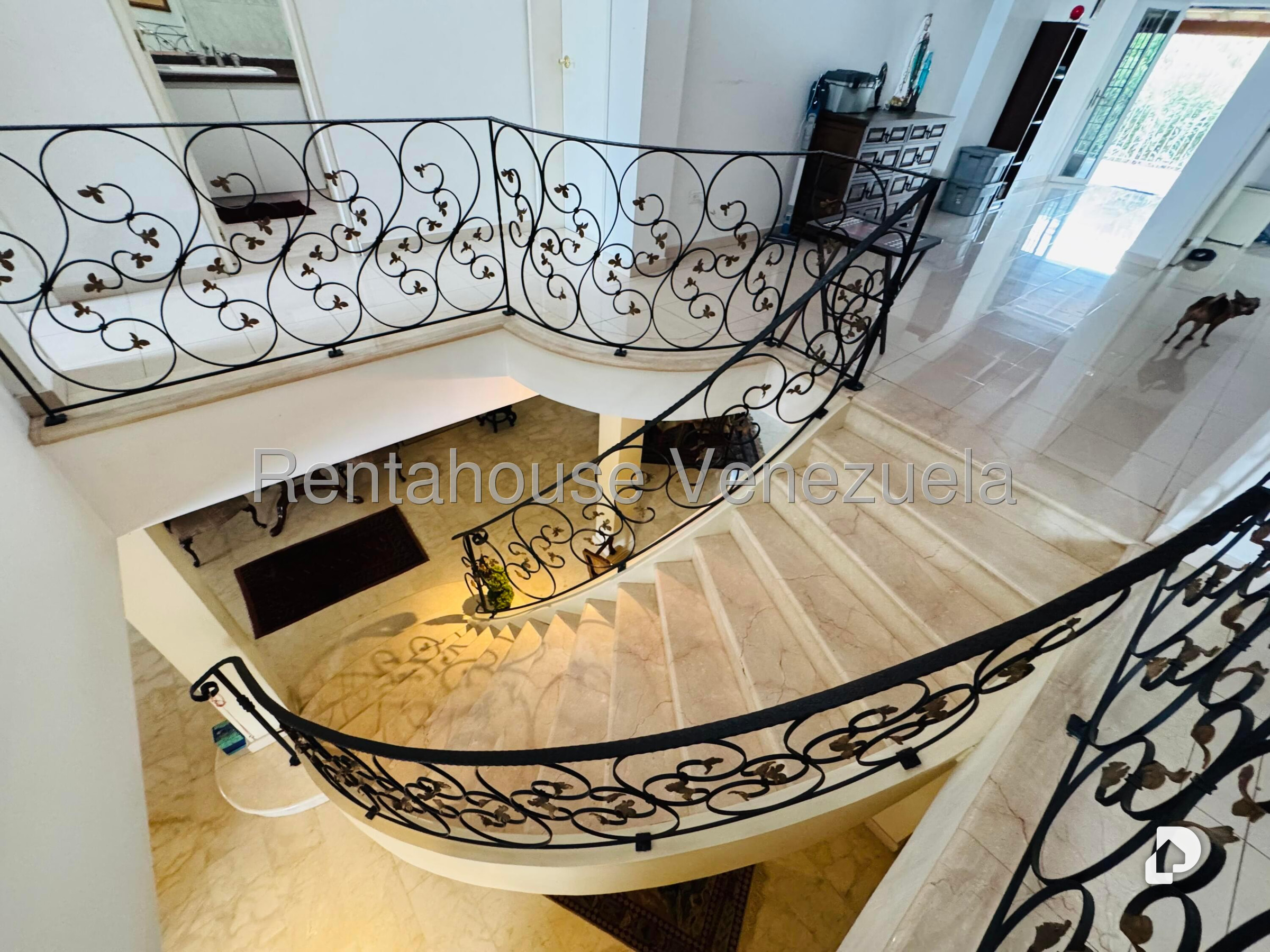 Casa en Colinas de Bello Monte, Caracas – 29