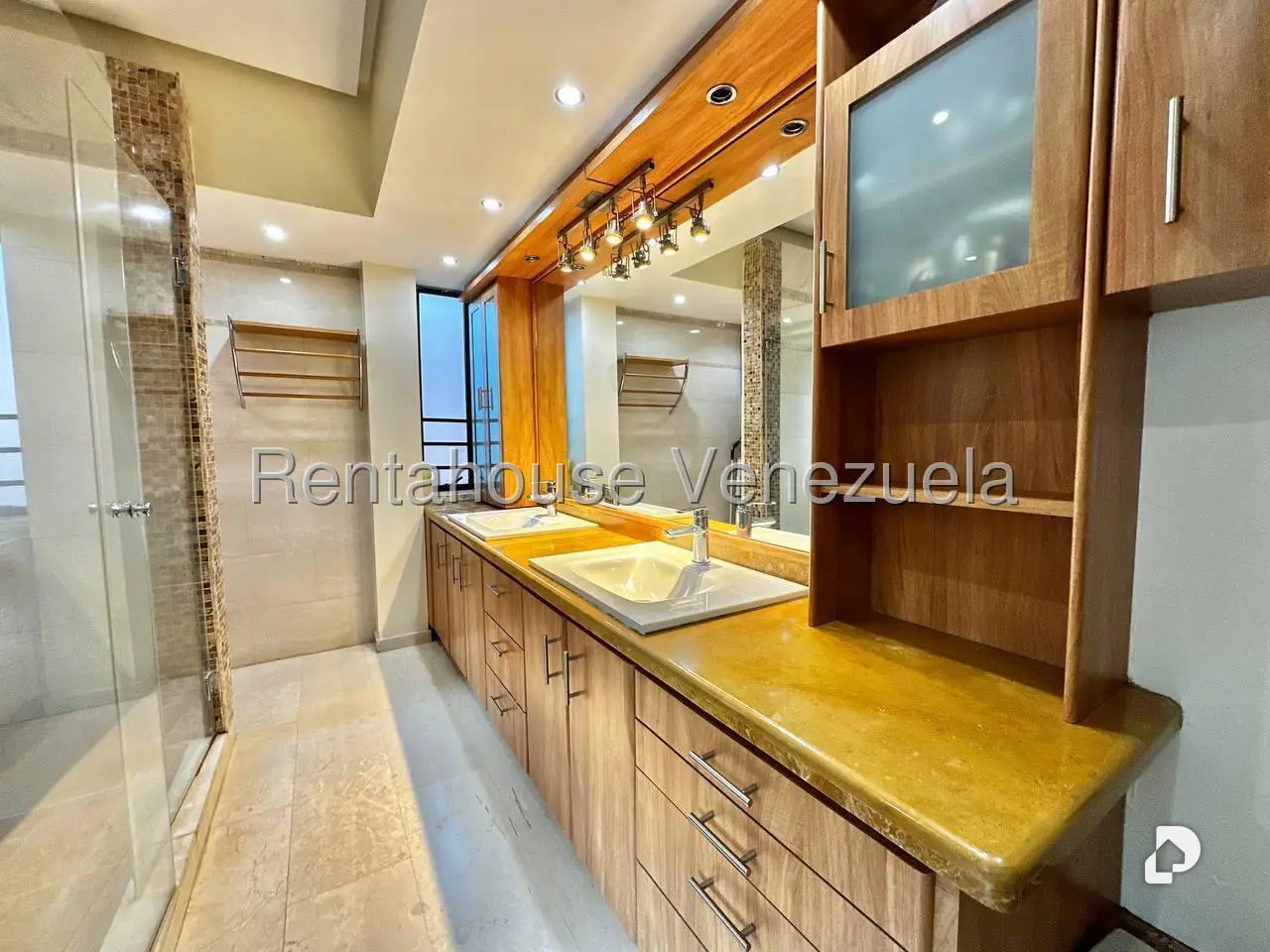 Apartamento en Lomas de La Alameda, Caracas – 24
