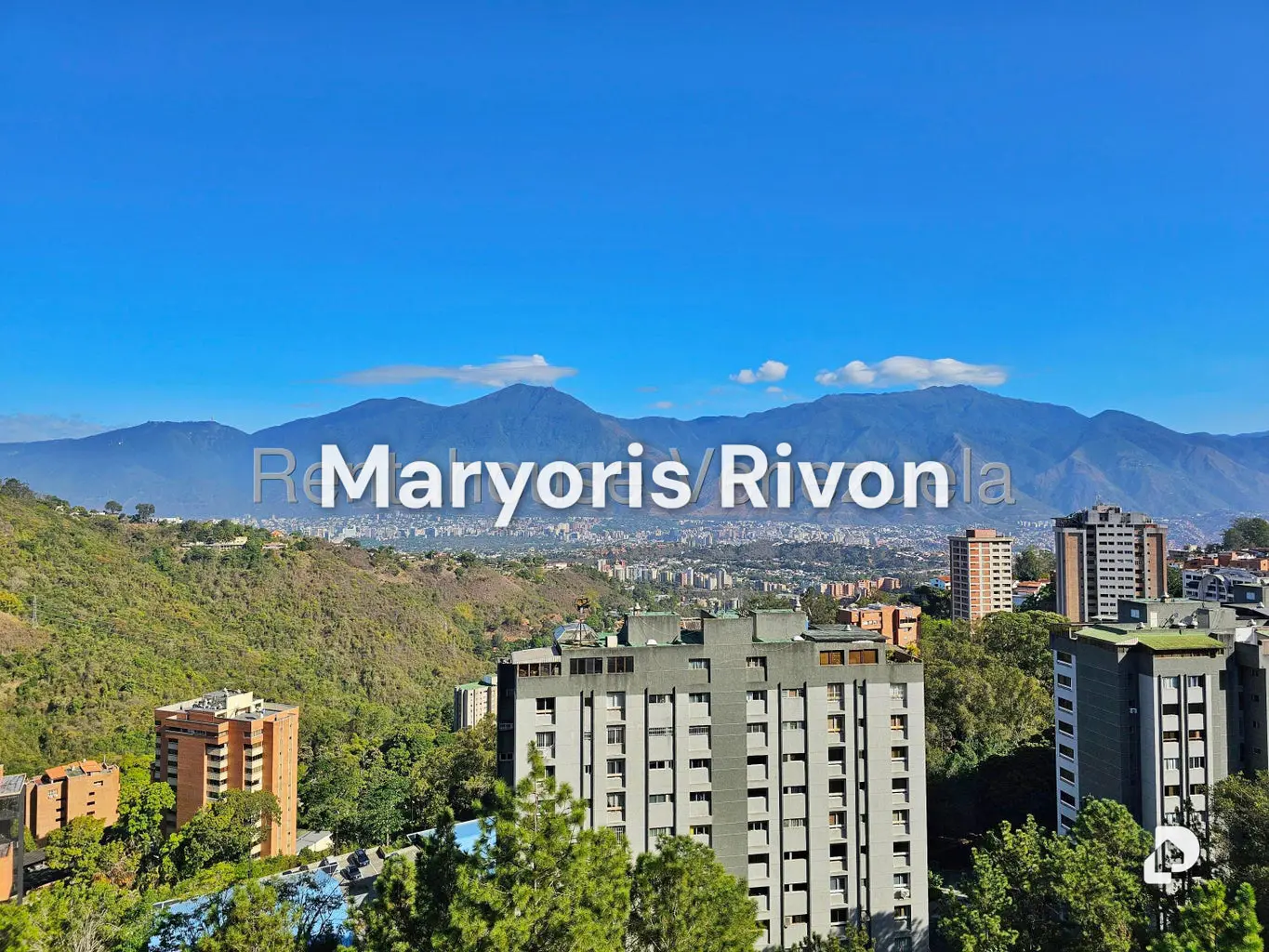 Casa en Los Naranjos (del Cafetal), Caracas – 30