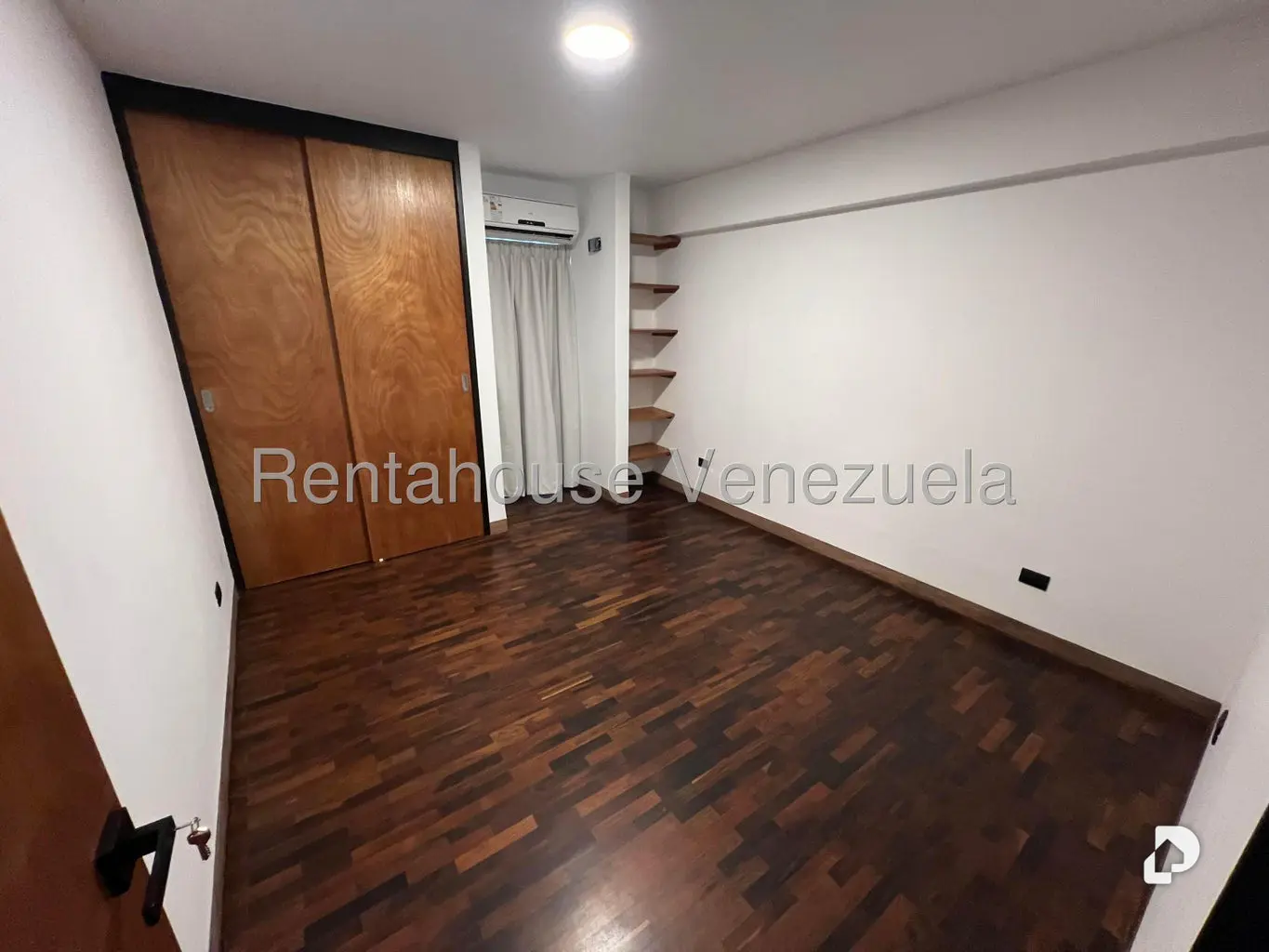 Apartamento en Chuao, Caracas – 13