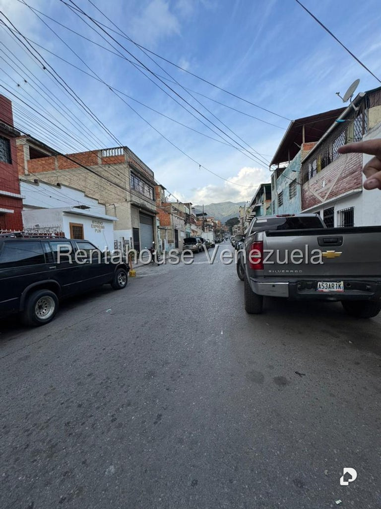Galpón en Catia, Caracas – 21