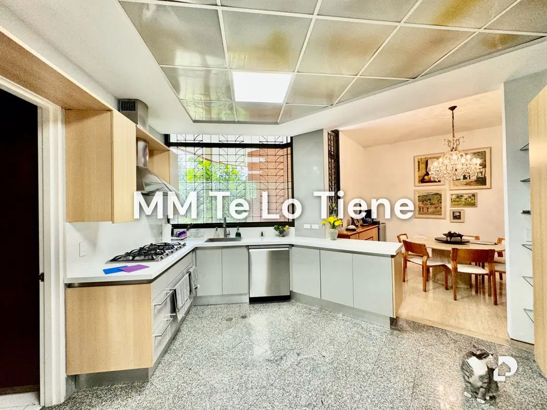 Apartment in Altamira, Caracas – 3