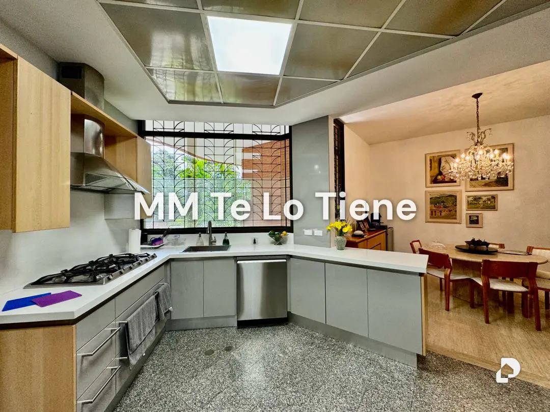 Apartment in Altamira, Caracas – 4