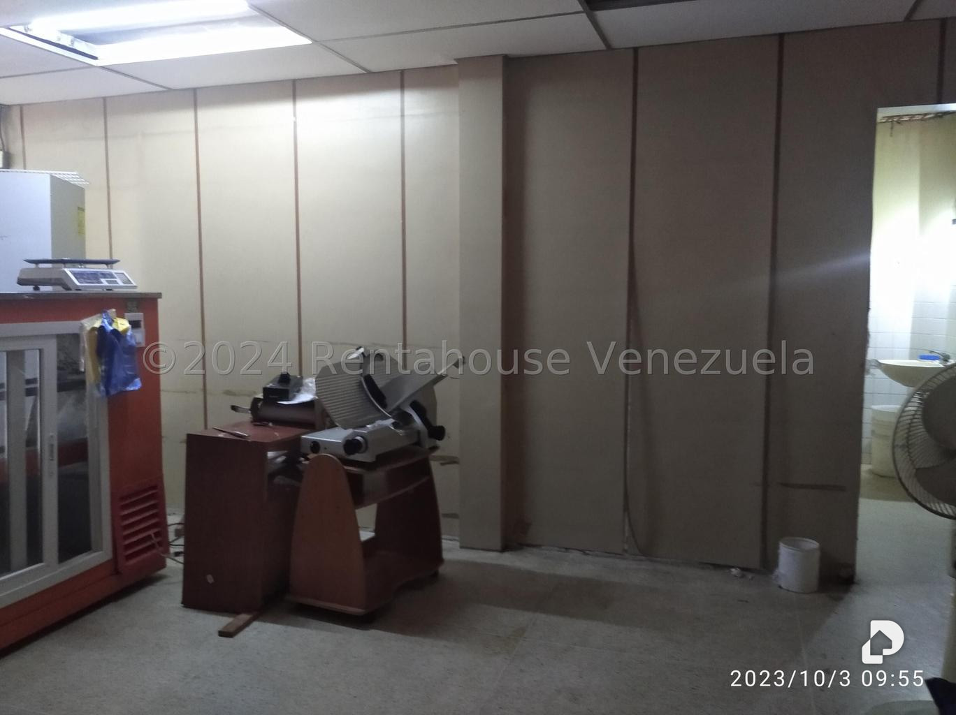 Local comercial en El Paraíso, Caracas – 10
