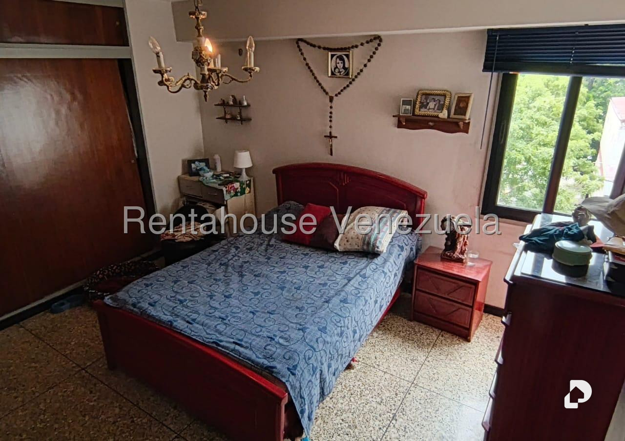 Apartamento en El Paraíso, Caracas – 8
