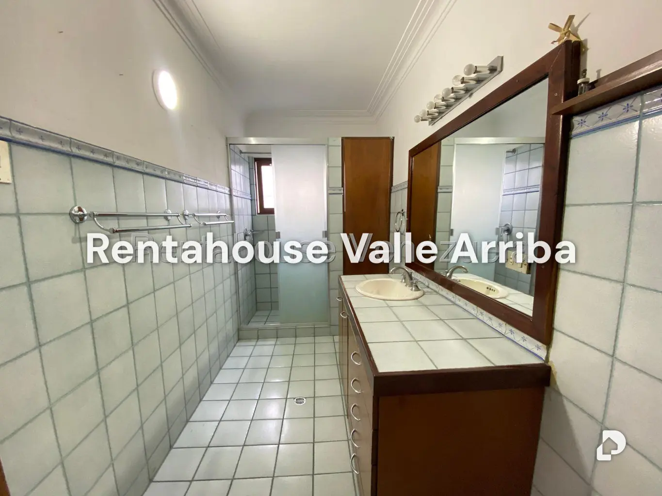 Casa en Altamira, Caracas – 18