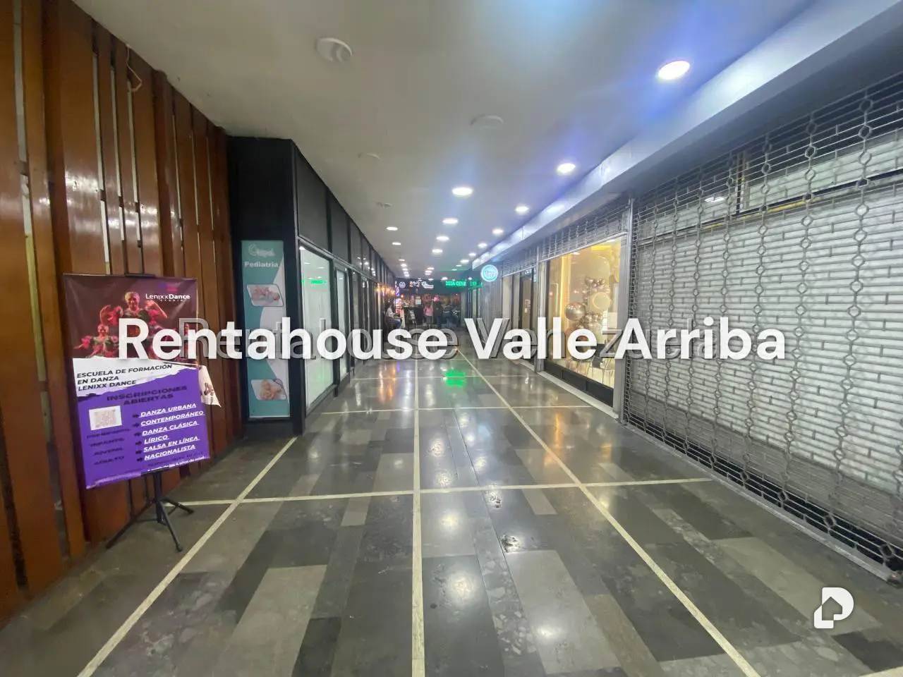 Local comercial en Parroquia Catedral, Caracas – 21