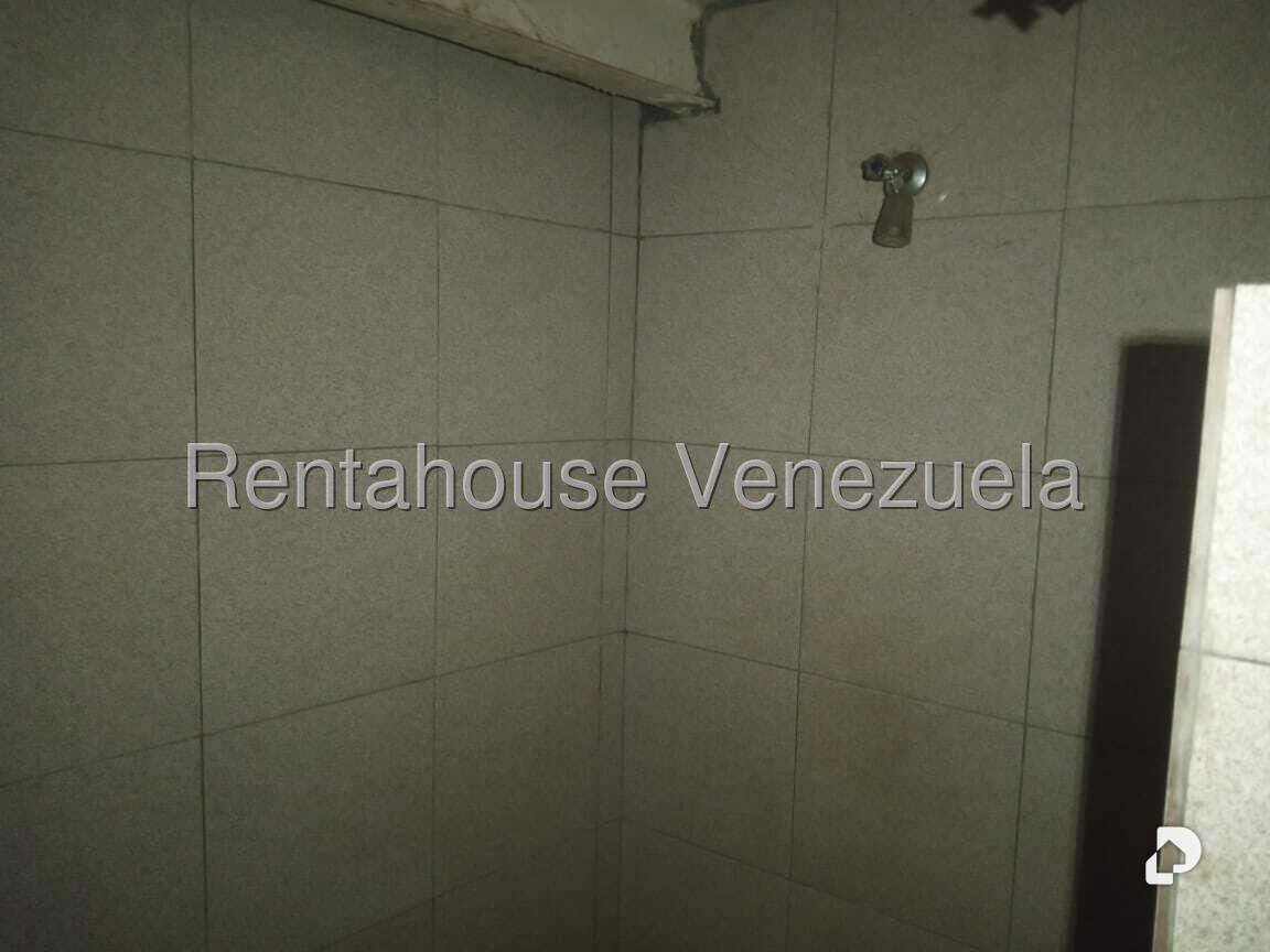Local comercial en Puente Hierro, Caracas