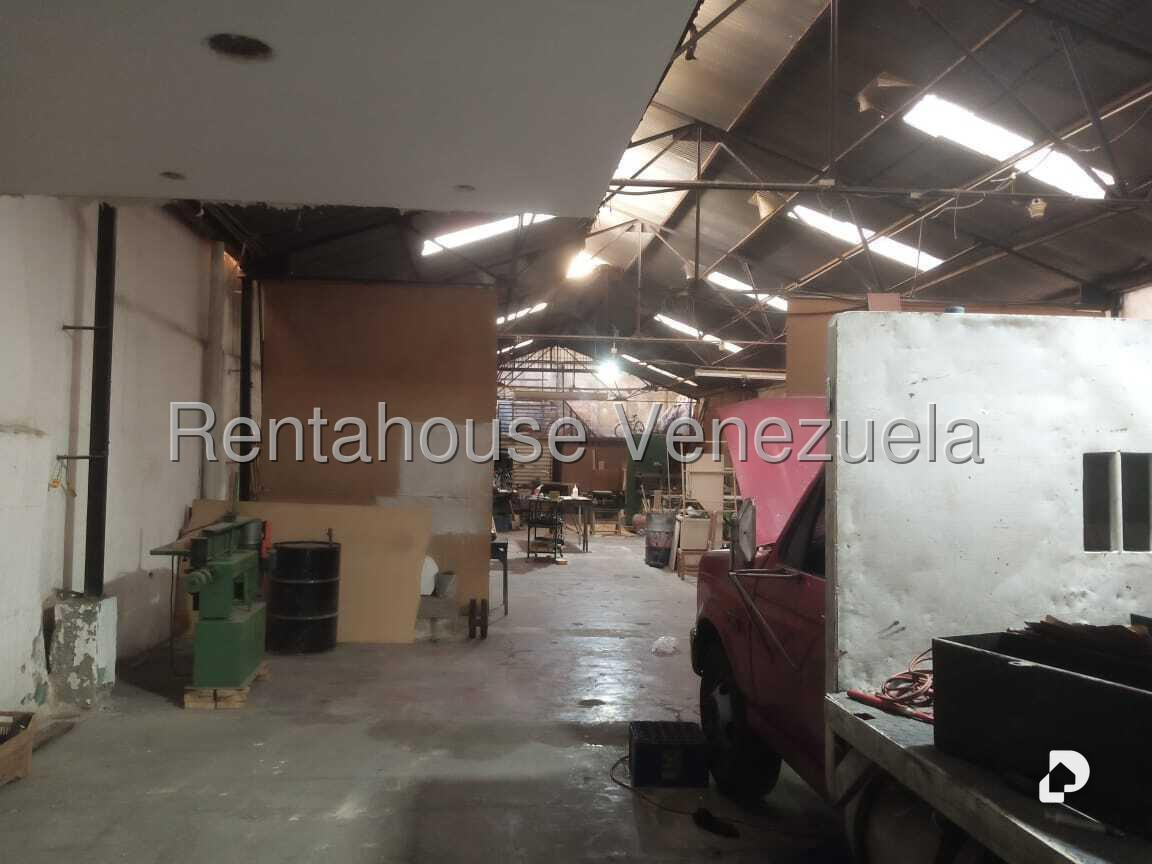 Local comercial en Puente Hierro, Caracas