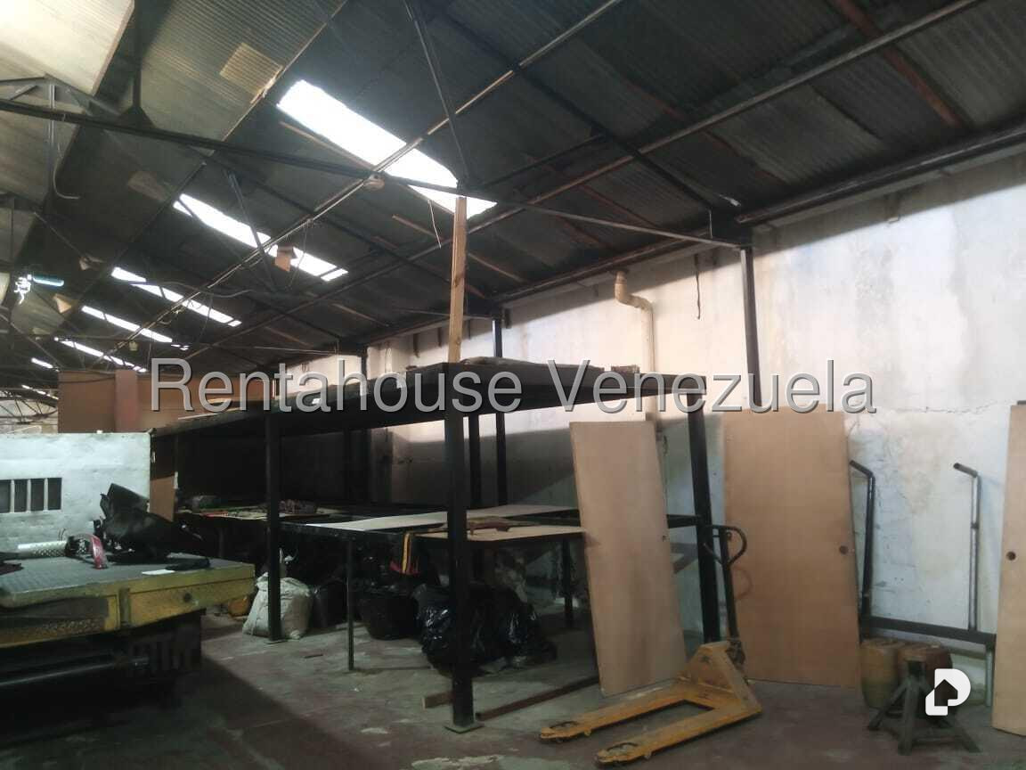 Local comercial en Puente Hierro, Caracas