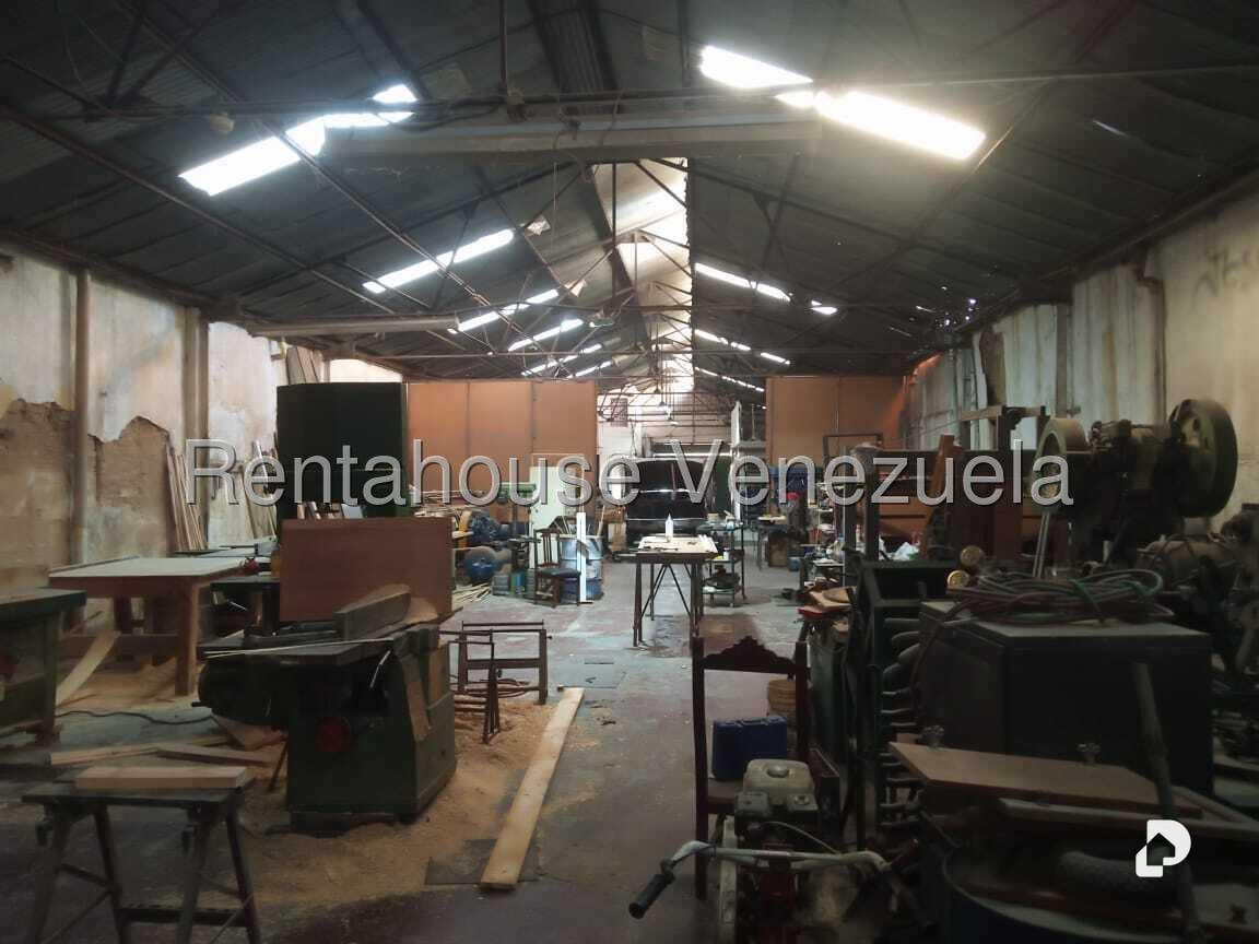 Local comercial en Puente Hierro, Caracas