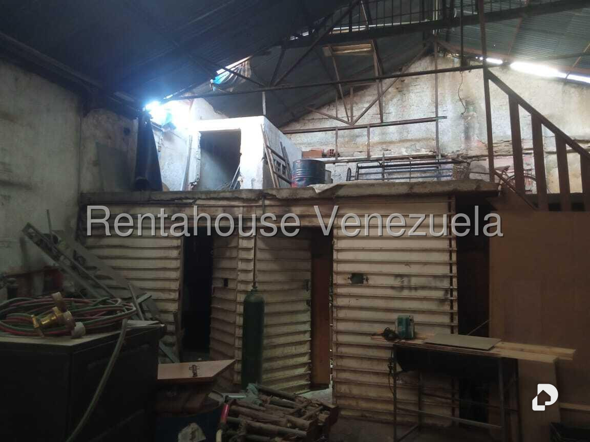 Local comercial en Puente Hierro, Caracas