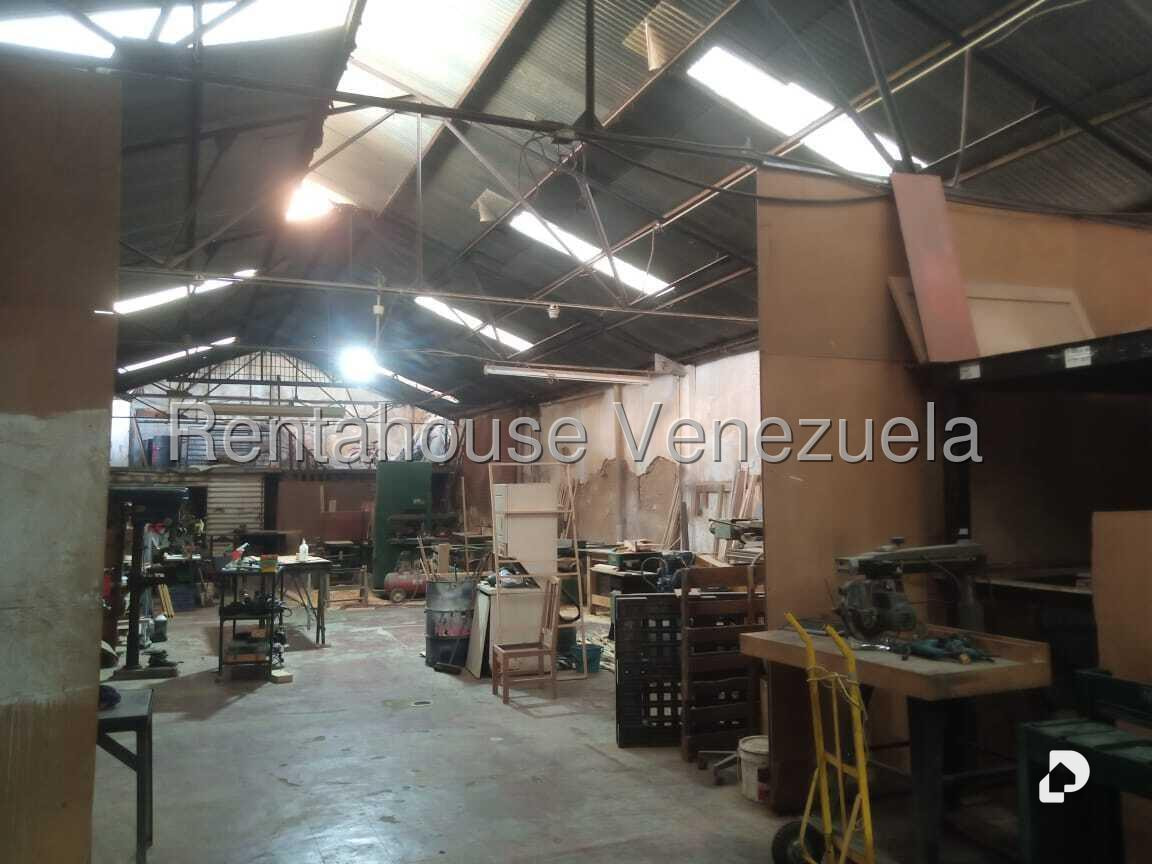 Local comercial en Puente Hierro, Caracas