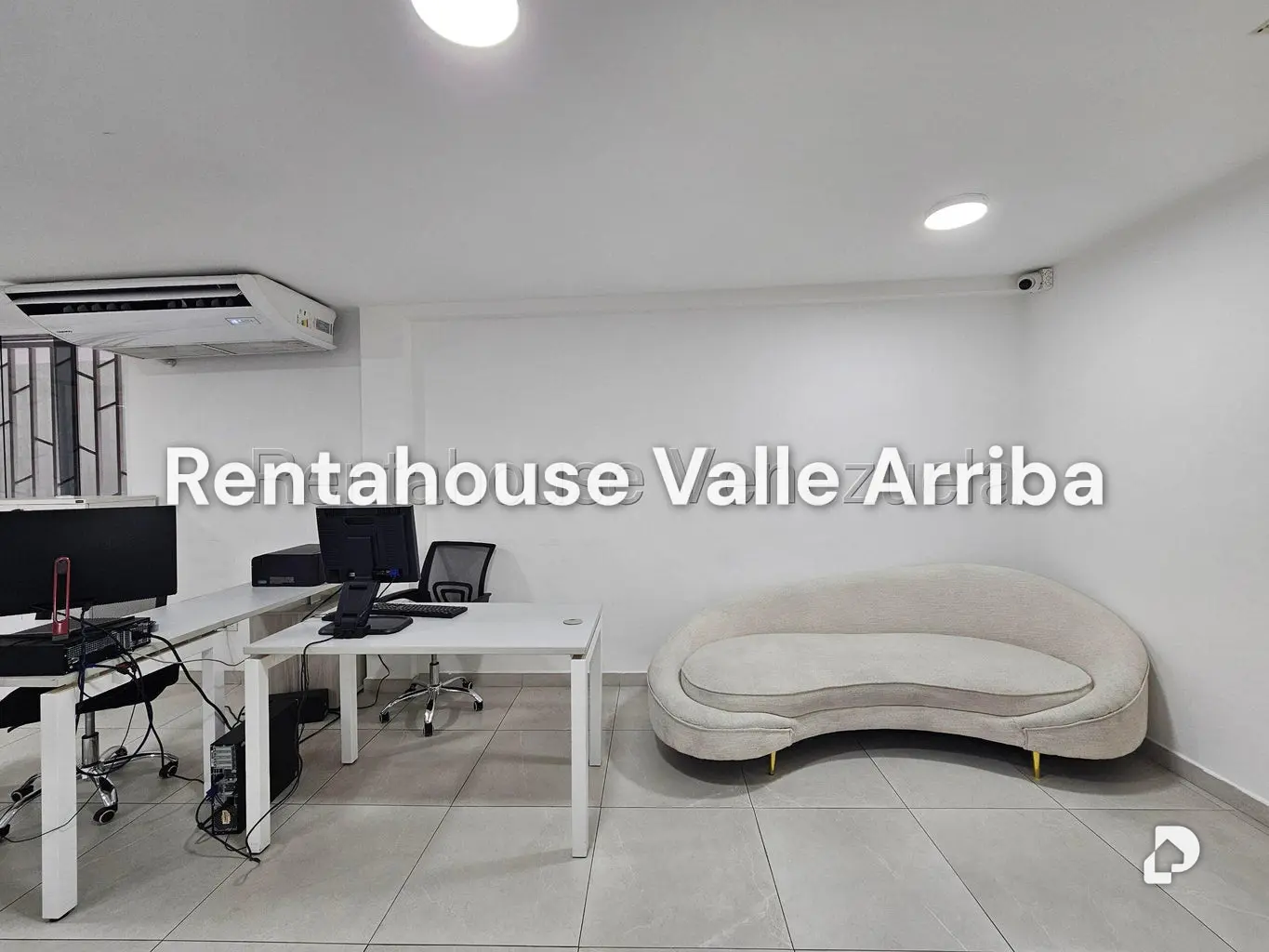 Local comercial en Santa Eduvigis, Caracas – 30