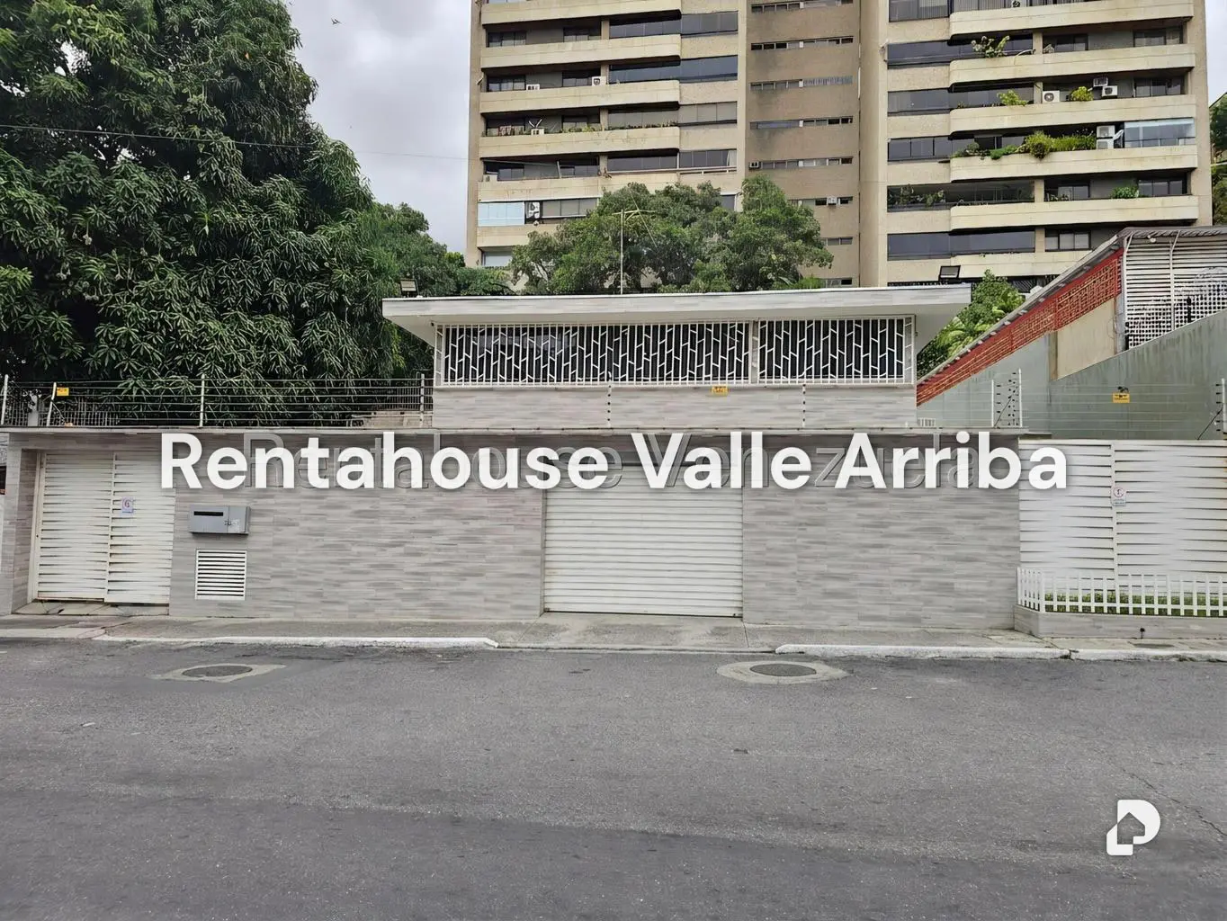 Local comercial en Santa Eduvigis, Caracas – 2