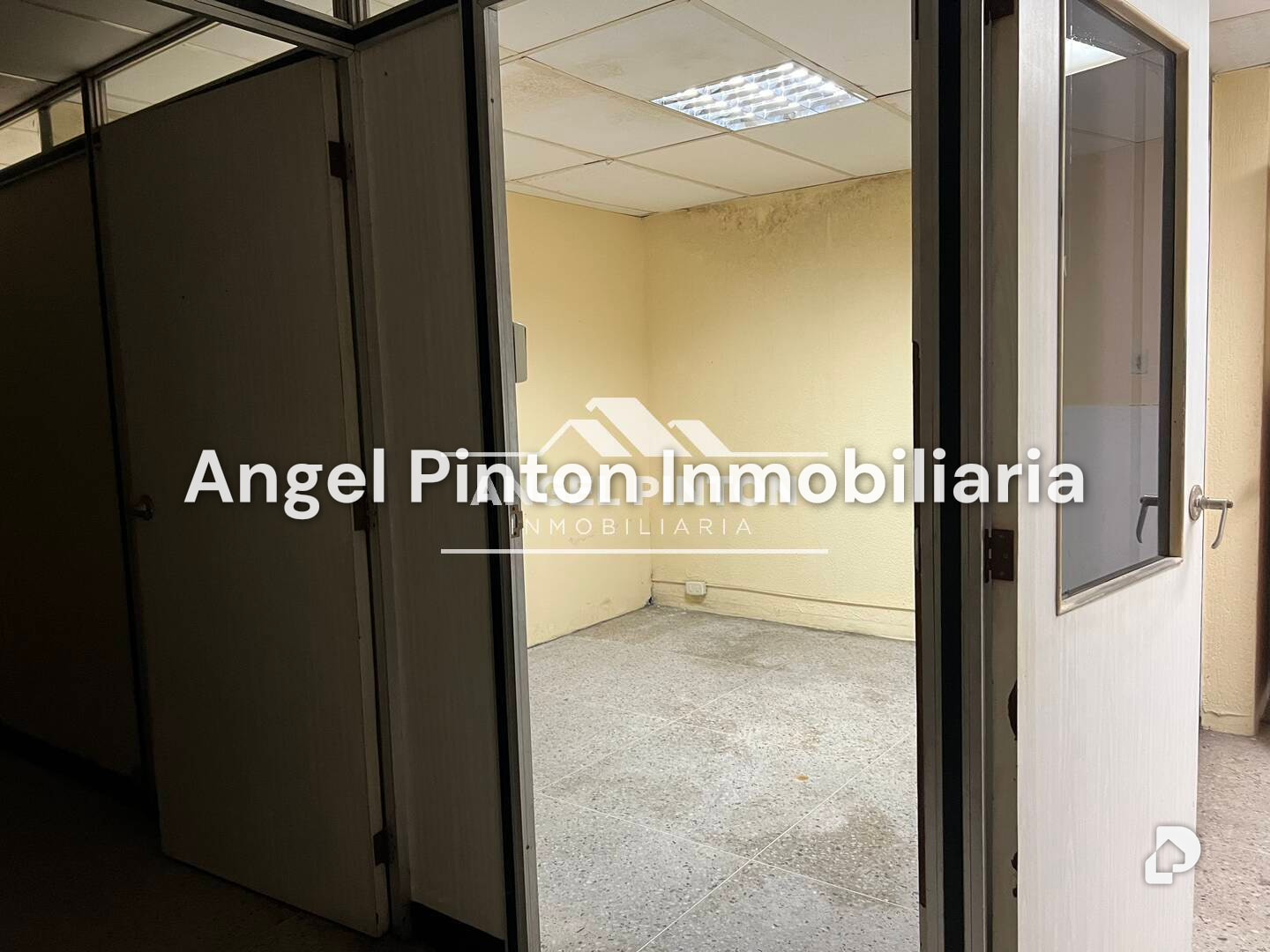 Oficina en Avenida 5 de Julio, Maracaibo – 3