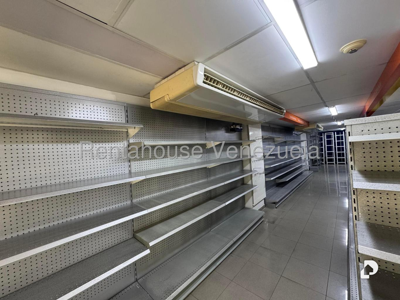 Local comercial en Colinas de Bello Monte, Caracas – 14