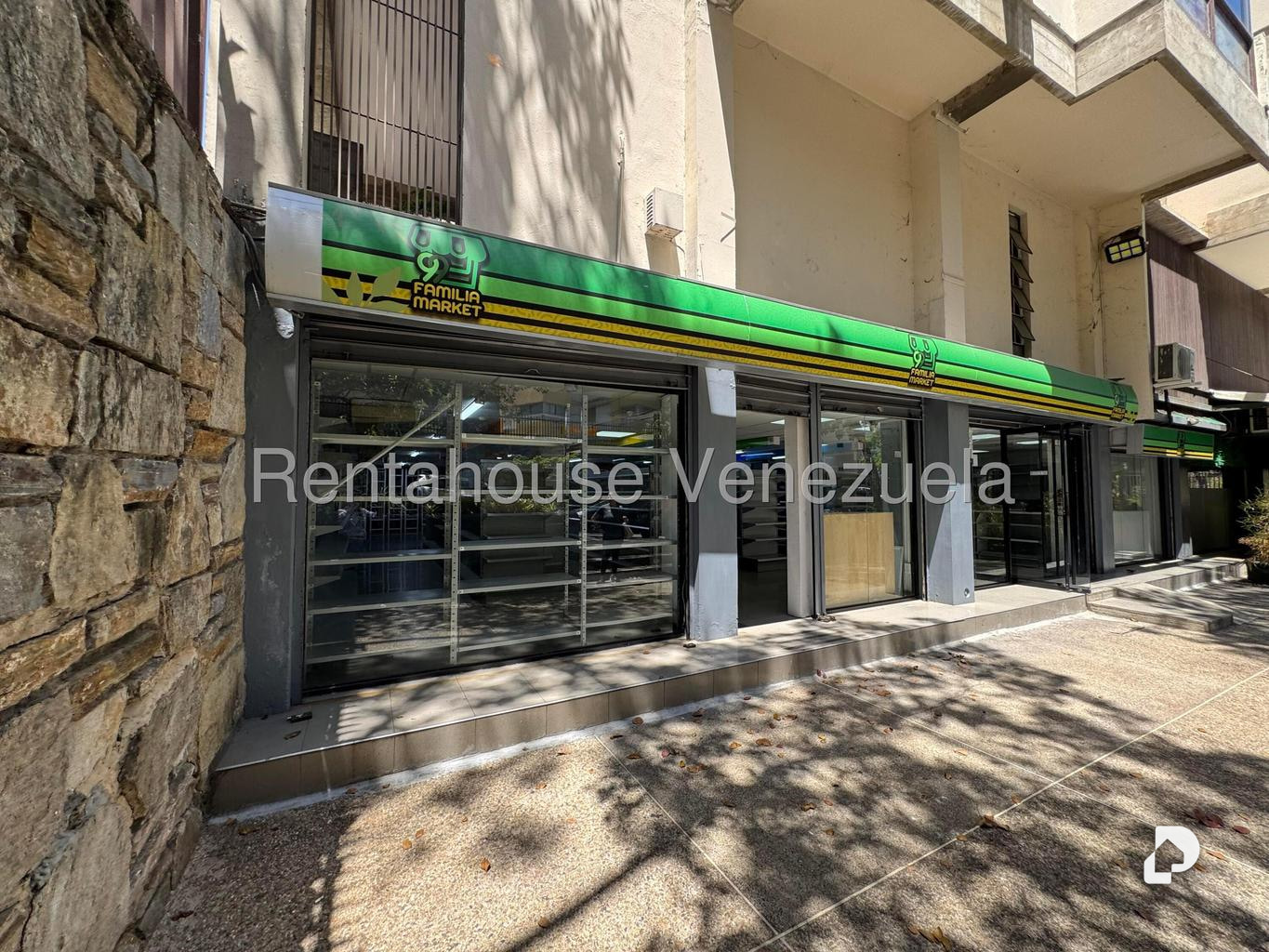 Local comercial en Colinas de Bello Monte, Caracas – 28