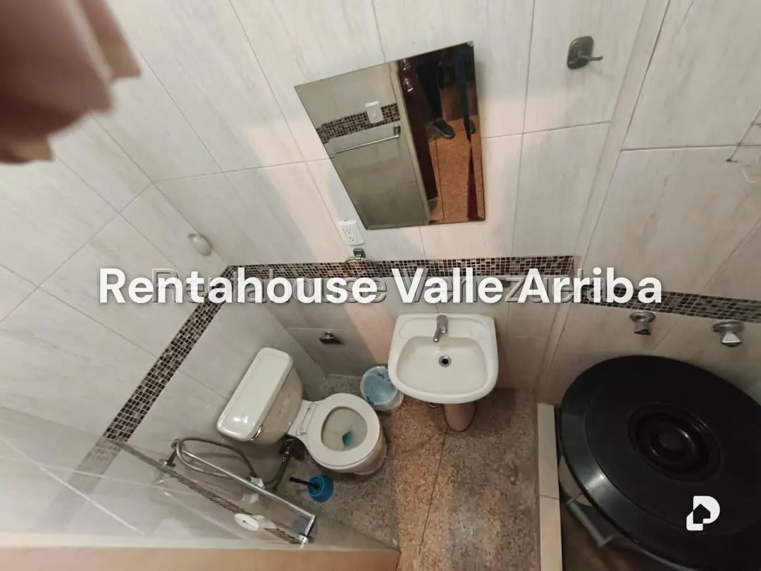 Apartamento en Parroquia Catedral, Caracas – 11