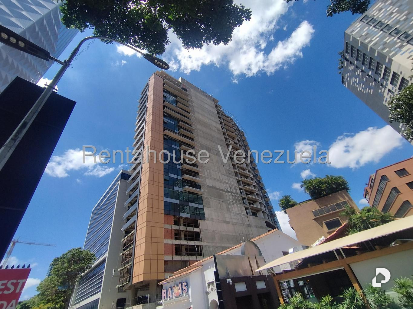 Apartamento en Las Mercedes, Caracas – 1