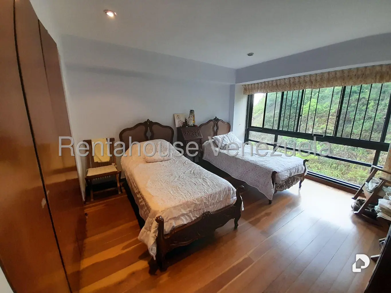 Apartamento en Lomas de La Lagunita, Caracas – 24