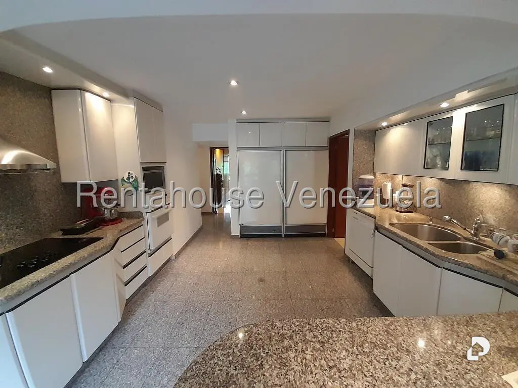 Apartamento en Lomas de La Lagunita, Caracas – 14