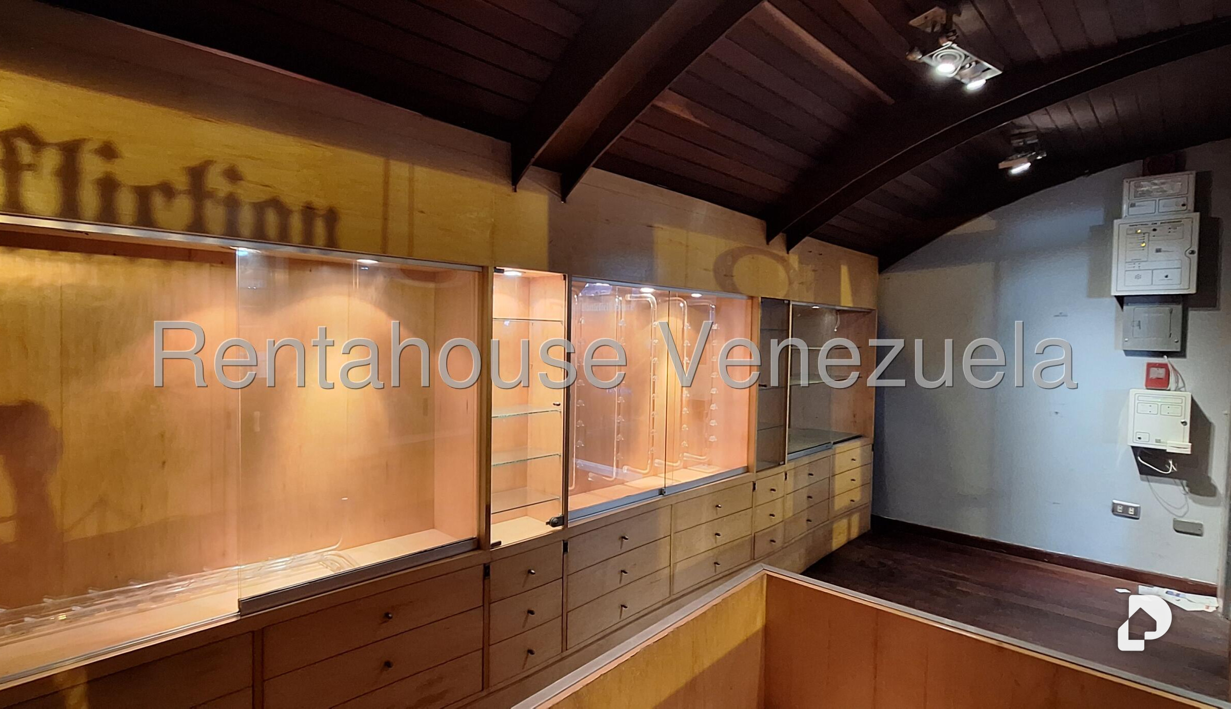 Local comercial en La Castellana, Caracas – 5