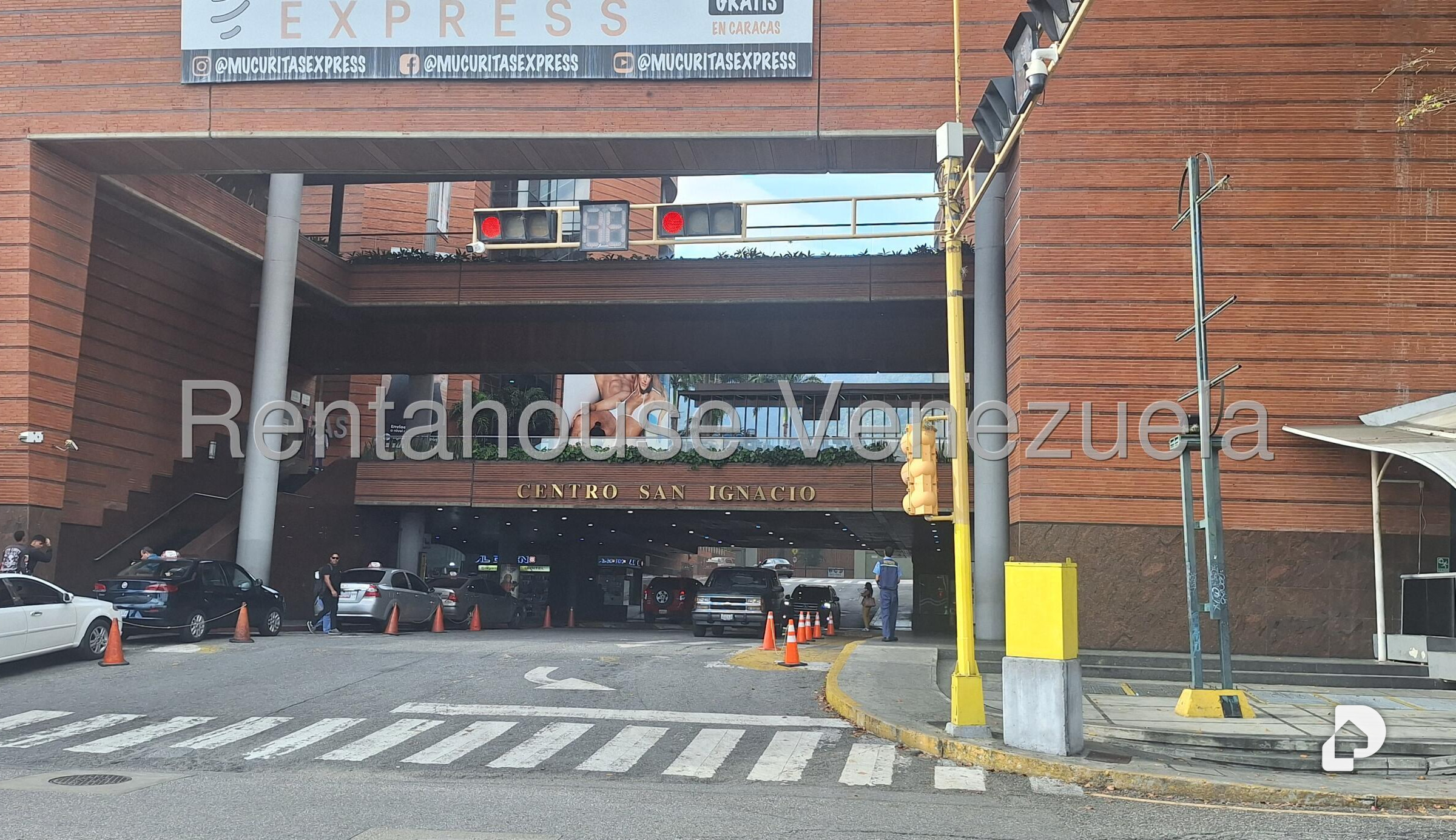 Local comercial en La Castellana, Caracas – 9