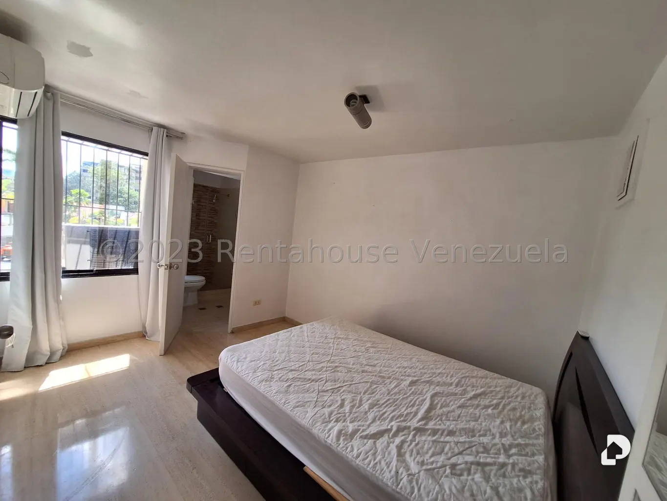 Apartamento en Los Naranjos (del Cafetal), Caracas – 26