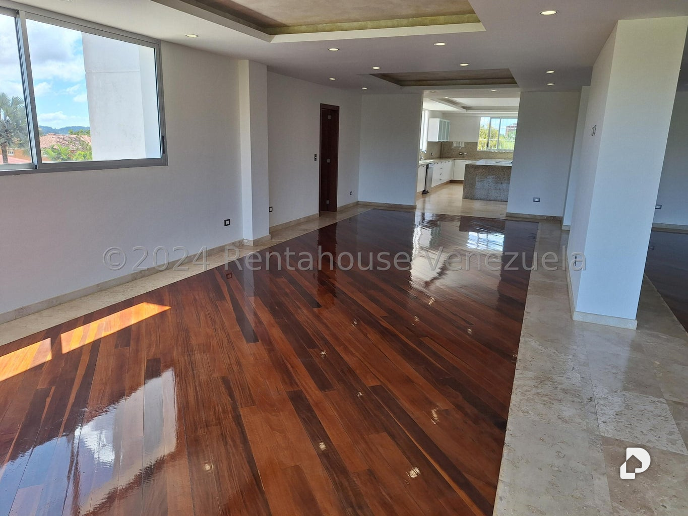House in La Lagunita Country Club, Caracas – 21