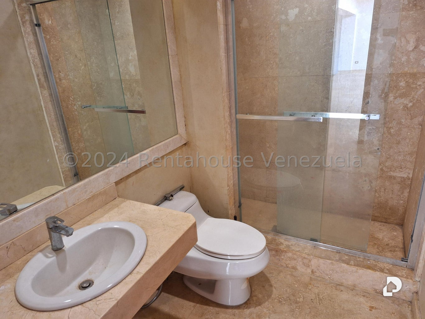 House in La Lagunita Country Club, Caracas – 49
