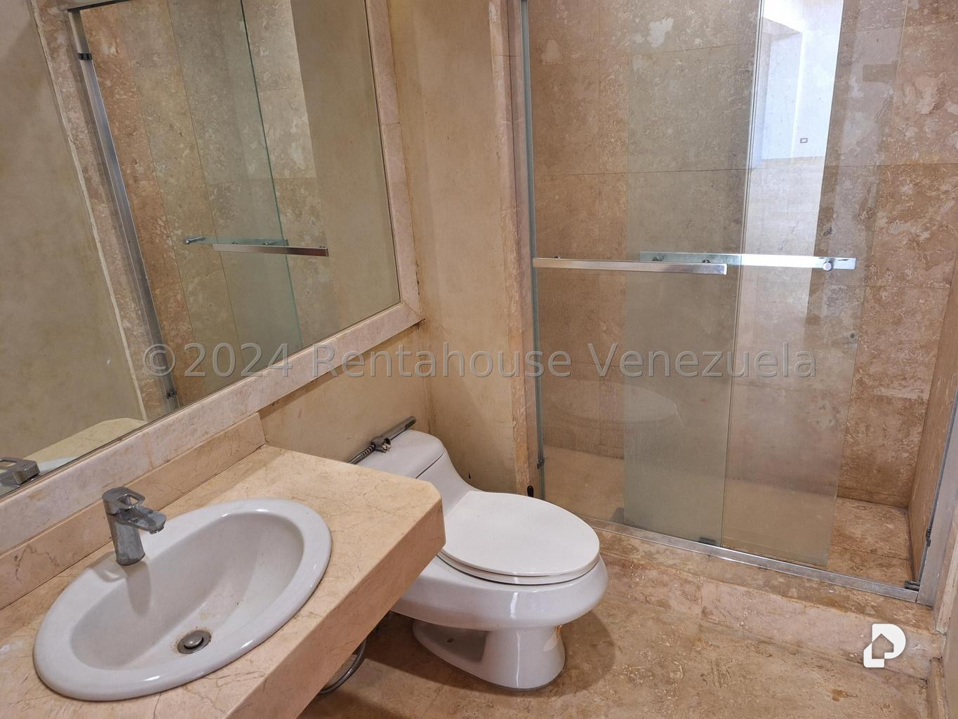 House in La Lagunita Country Club, Caracas – 50
