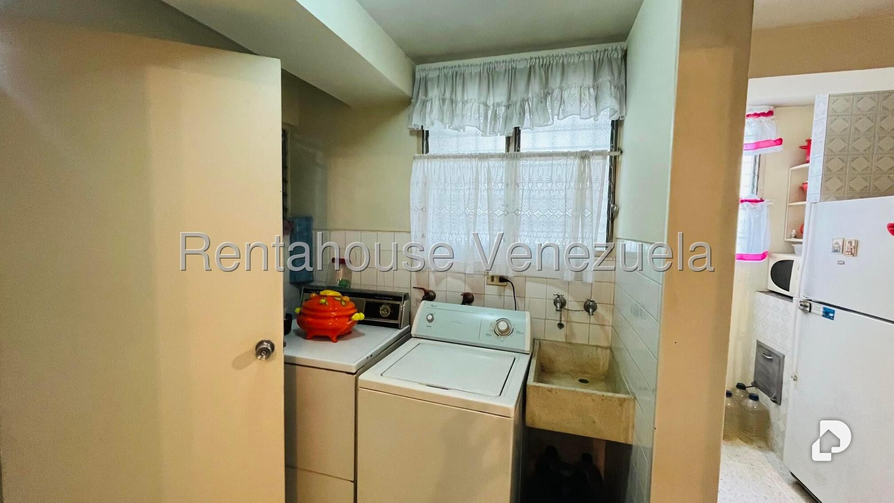 Apartamento en La Urbina, Caracas – 11