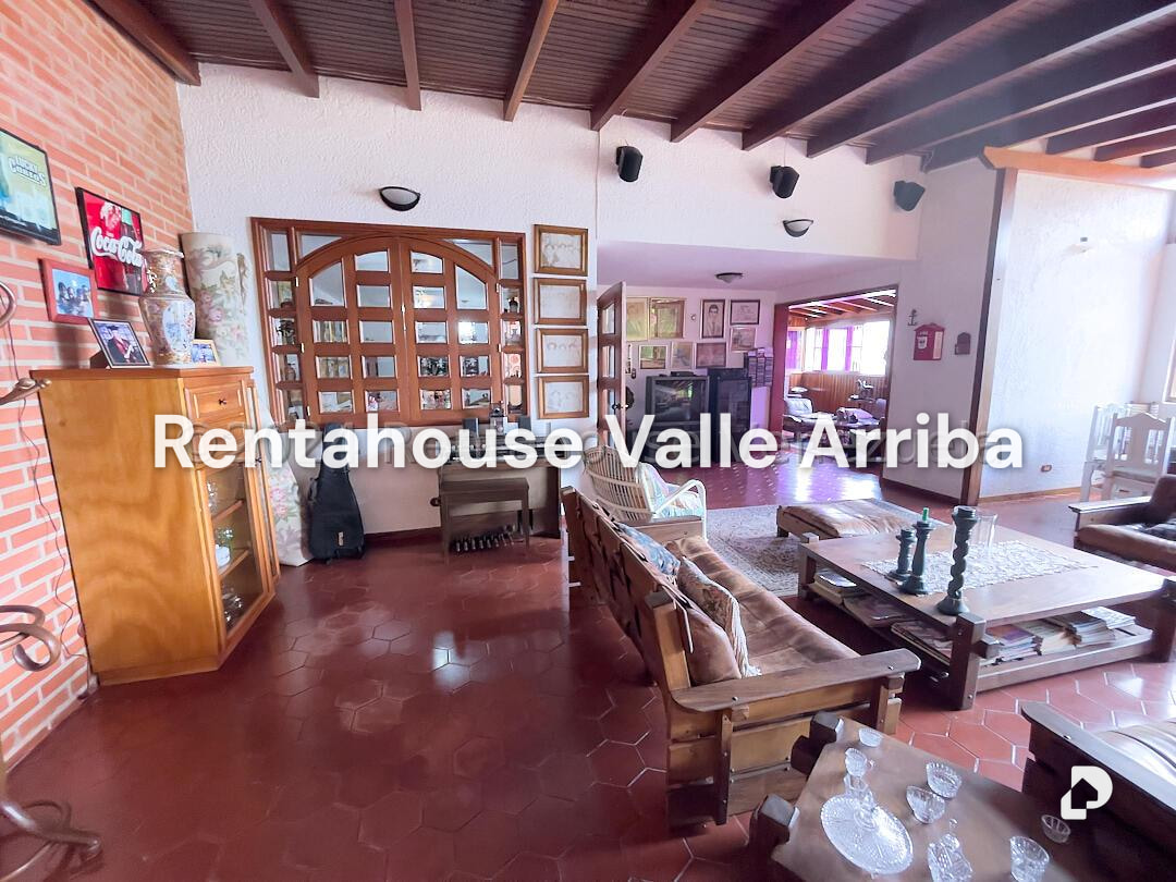 Casa en Alto Prado, Caracas – 13