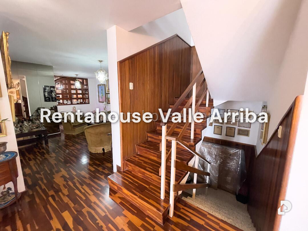 Casa en Alto Prado, Caracas – 21