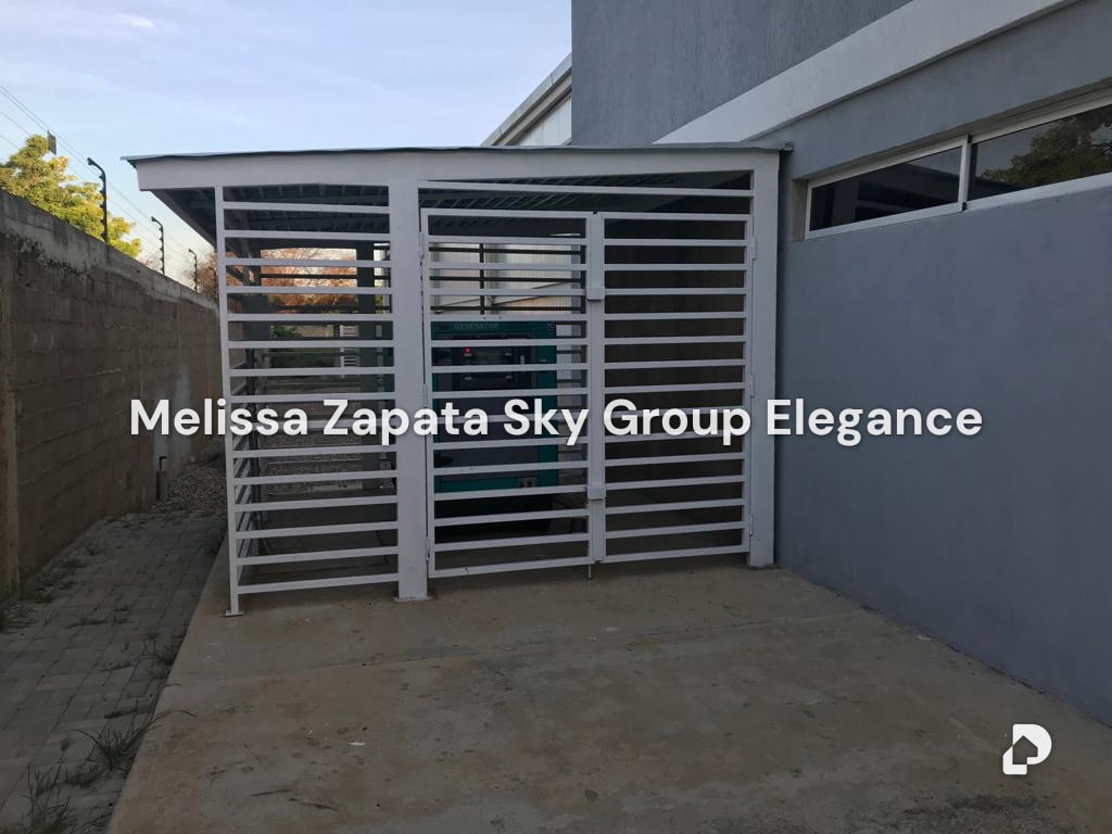 Warehouse in Carora – 15