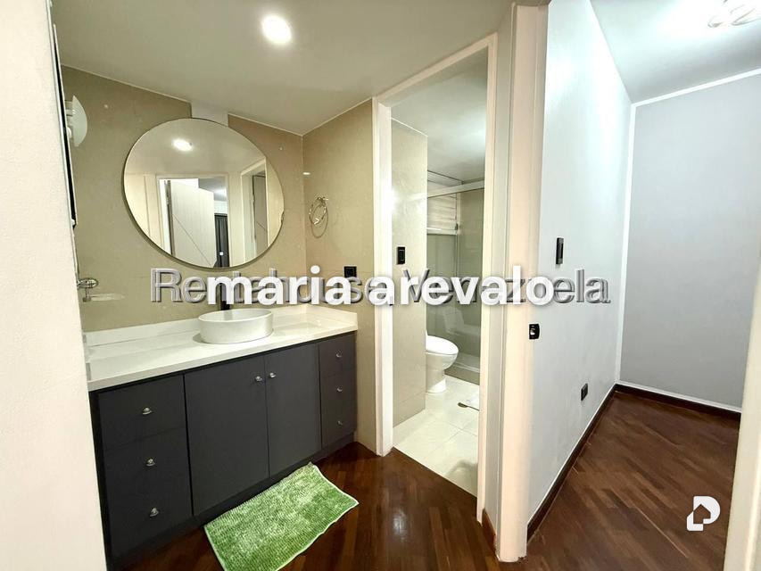 Apartamento en El Rosal, Caracas – 13