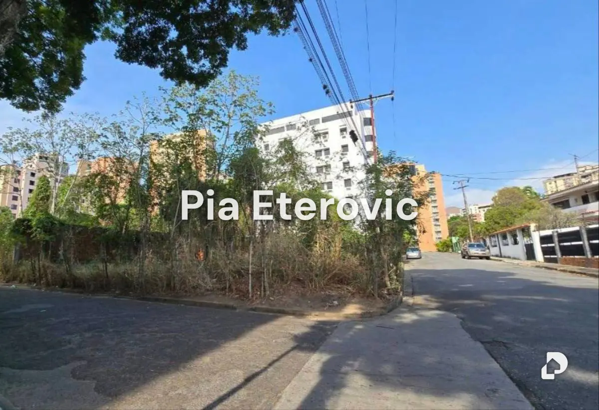 Terreno en Parroquia Urbana San José, Valencia – 2