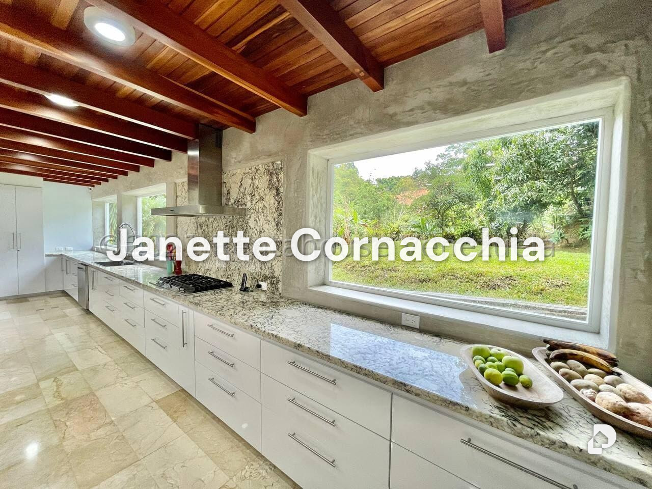 Apartamento en Alto Hatillo, Caracas – 12