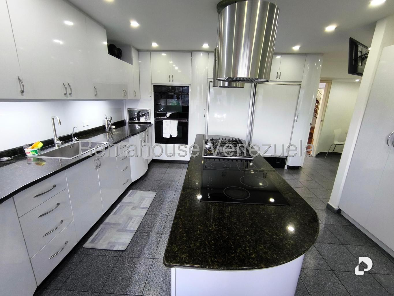 Apartamento en Santa Fe Norte, Caracas – 18