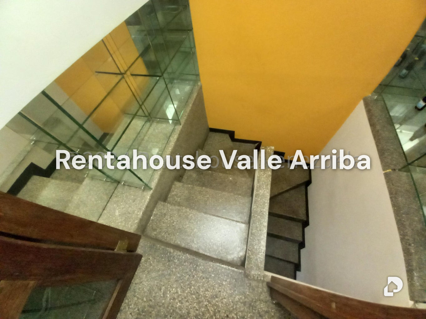 Local comercial en Prados del Este, Caracas – 17