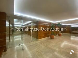 Apartamento en Lomas de Las Mercedes, Caracas