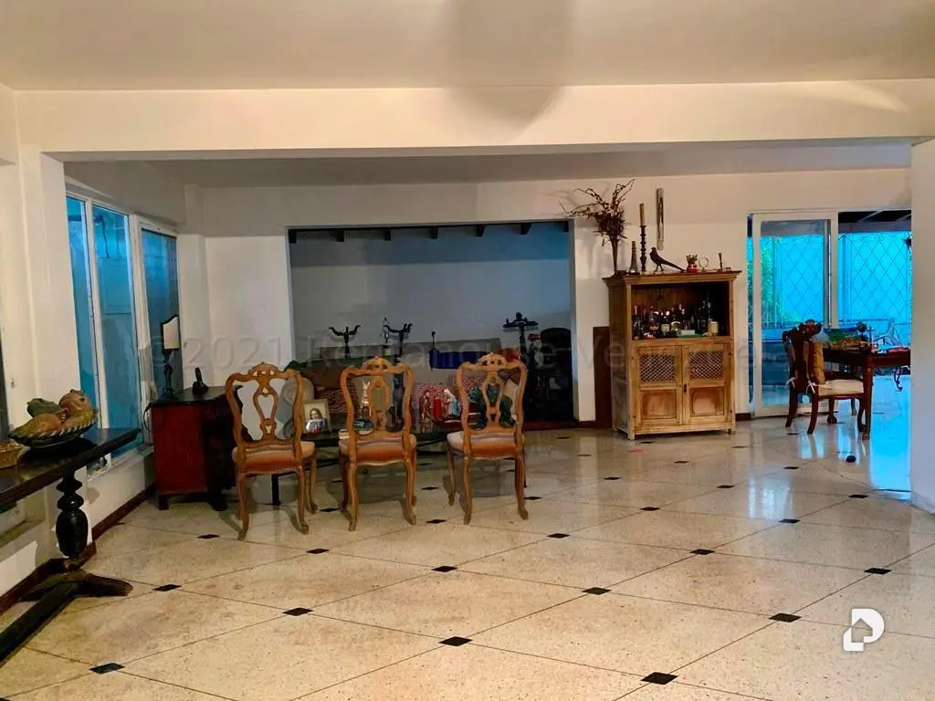 Casa en Santa Cecilia, Caracas – 12