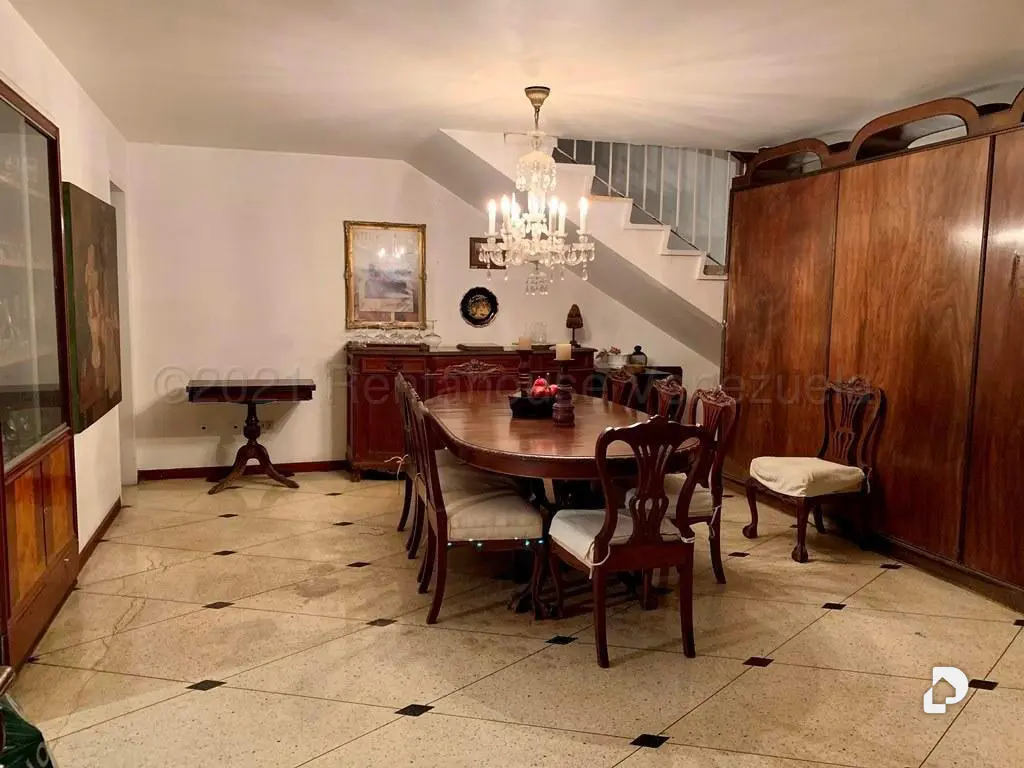 Casa en Santa Cecilia, Caracas – 10